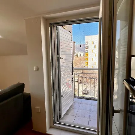 Sunlit דירה מוסטר