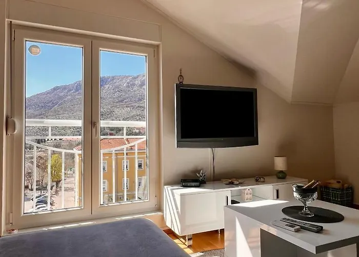 Διαμέρισμα Sunlit Μόσταρ